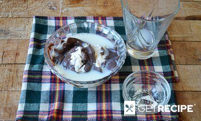 Блинный пирог-купол с вишней, творожным кремом, шоколадом и безе