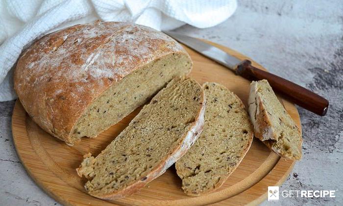 Пшенично-ржаной хлеб на сыворотке.