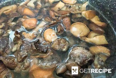 Тушеное куриное филе с лесными грибами и зеленой аджикой (2-й рецепт)