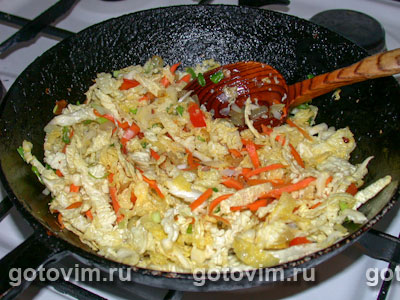 Рисовая лапша с овощами.