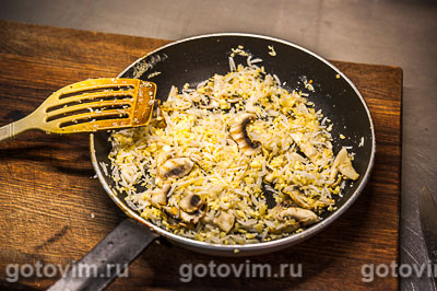 Рис по-пекински с грибами