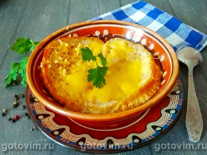Быстрый луковый суп с сыром в духовке