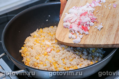 Жареный рис с крабовым мясом VICI «Снежный краб» и кукурузой