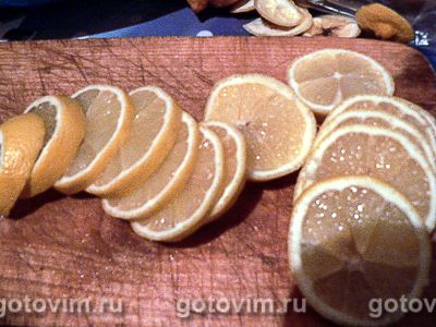 Окорочка в духовке, маринованные с лимоном и луком