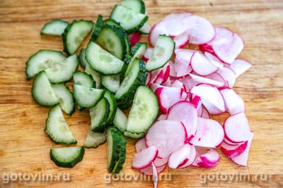Салат из пророщенной зеленой гречки с овощами