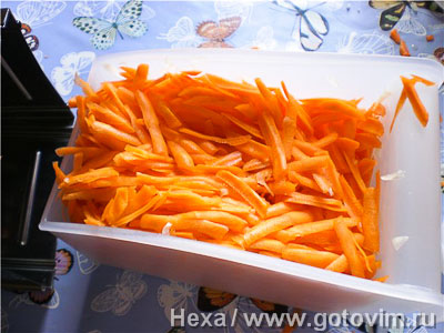 Тушеная морковь (в мультиварке)