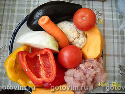 Овощи в бараньей жировой сетке.