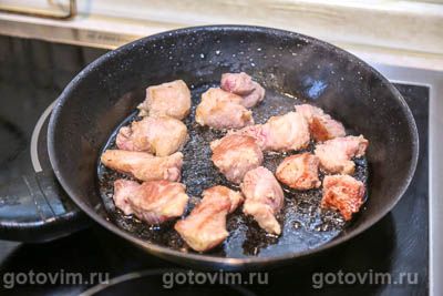Свинина с картофелем в пиве, запеченная в духовке