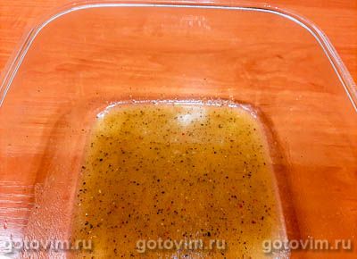 Толстолобик в духовке, запеченный в горчично-медовом соусе