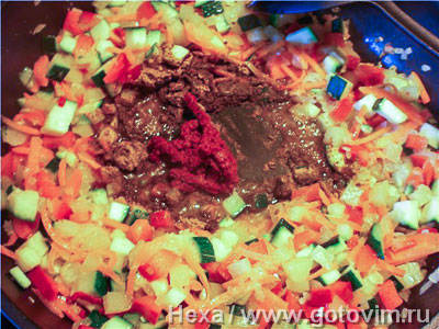 Нут с овощами в соусе карри по индийским мотивам