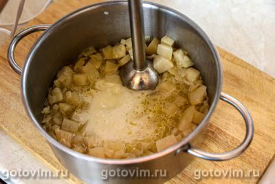Сливочный суп-пюре из кольраби.