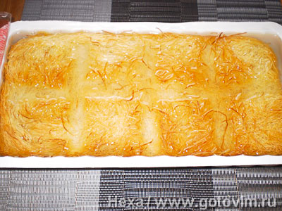 Восточная сладость кунафа (Kьnefe) из теста кадаиф