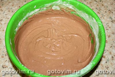 Шоколадный пирог на сметане в мультиварке