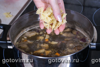 Грибной суп с макаронами