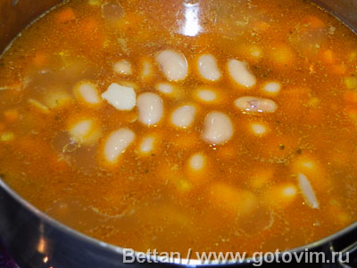 Пряный суп с фасолью и корнеплодами
