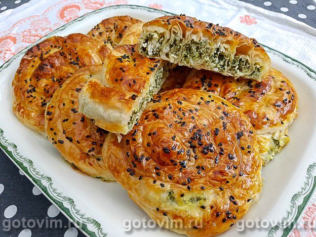 Турецкие буреки со шпинатом и сыром фета (Gьl bцrei)