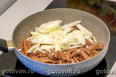 Картофельная запеканка с мясом и квашеной капустой