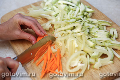 Рисовая лапша с крабовыми палочками Vii и овощами