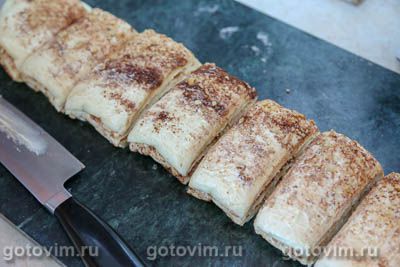 Отрывной хлеб-гармошка с корицей и грецкими орехами