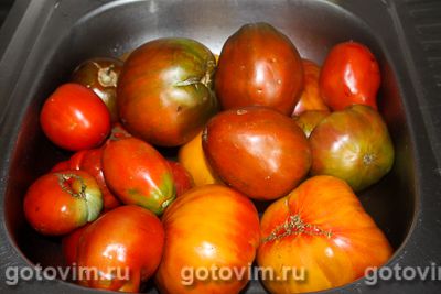 Сырая аджика из болгарского перца и помидоров