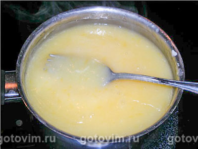 Торт безе с нектаринами и лимонным кремом (2-й рецепт)