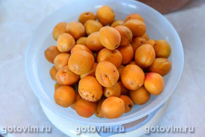 Королевское варенье из абрикосов (с косточками)