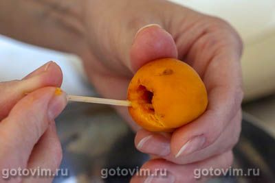 Королевское варенье из абрикосов (с косточками)