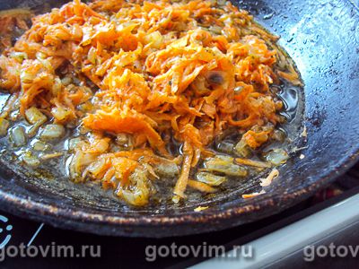 Перец, фаршированный рисом, овощами и грибами