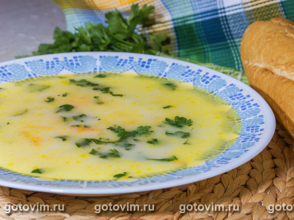 Сырный суп с кабачками.