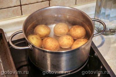 Мятая картошка в духовке с сыром и чесноком