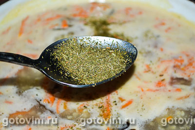 Куриный суп с плавленым сыром и пшеном