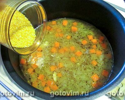 Суп картофельный с курицей, сыром и кукурузной крупой в мультиварке