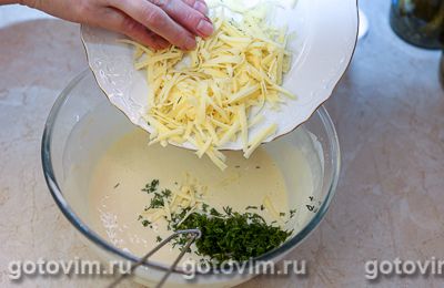 Оладьи с сыром, беконом и жареным луком