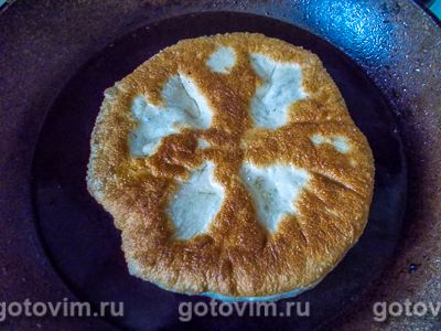 Лобиани - пирог с фасолью по-грузински