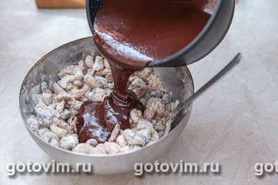 Шоколадно-ореховые конфеты с сухофруктами