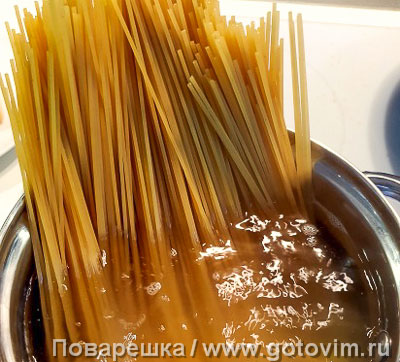 Спагетти под соусом аматричана