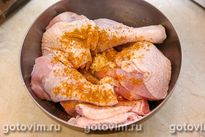 Курица с картофелем в духовке.