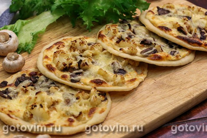 Мини-пицца с грибами и цветной капустой (пиццони)