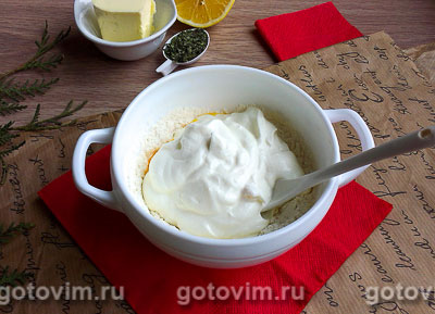Яйла – турецкий рисовый суп с йогуртом и мятой.