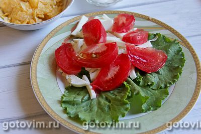 Салат с индейкой и чипсами «Муравейник»